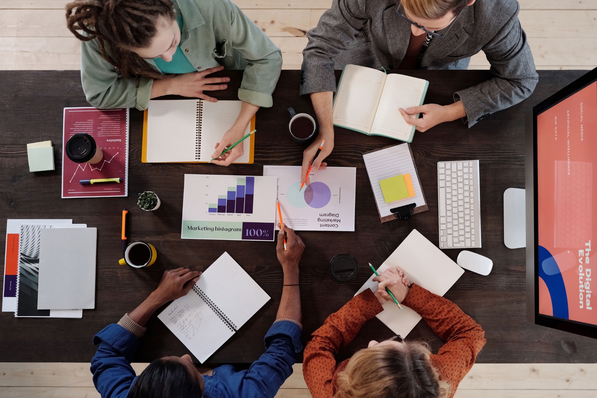 Reunión de negocios para apertura de mercados
